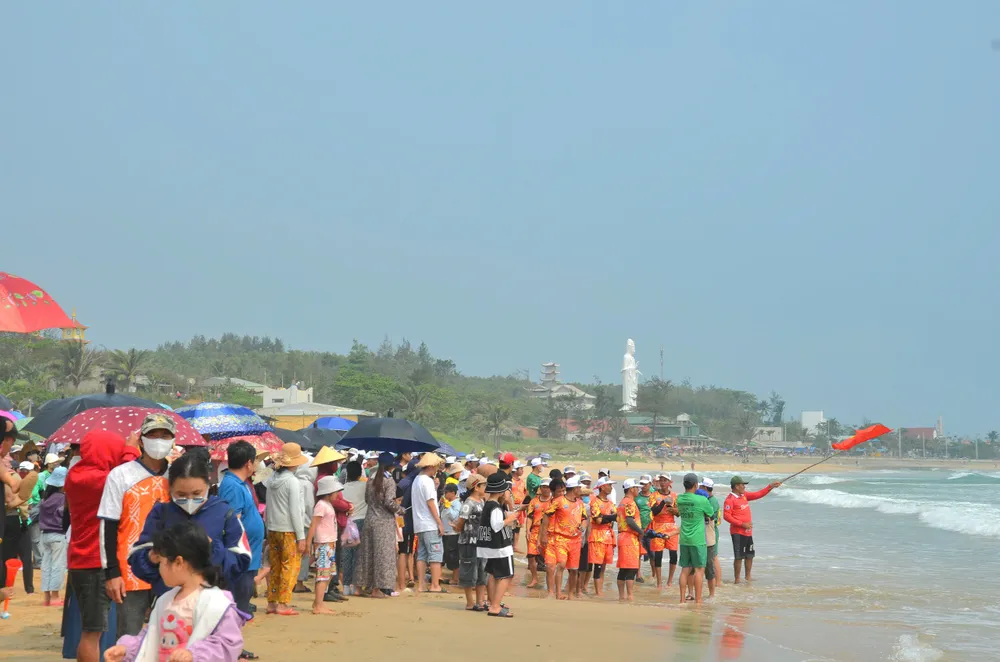 đua thuyền (2).jpg