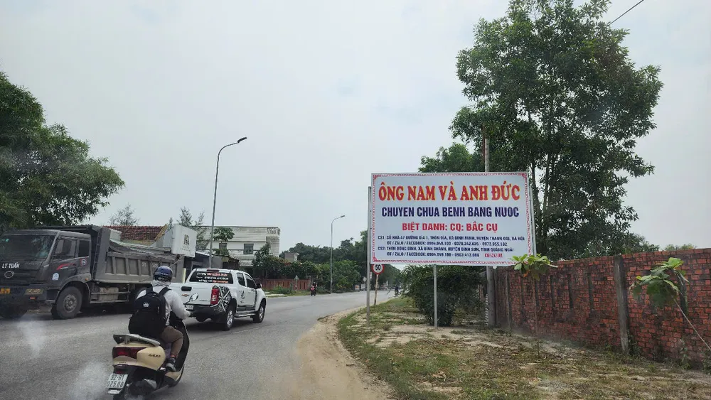 Quảng Ngãi chỉ đạo gỡ biển quảng cáo “chữa bệnh bằng nước”