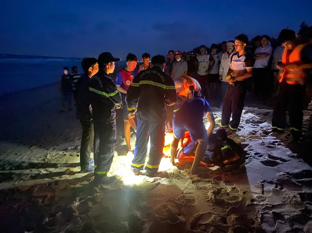 Quảng Ngãi: 2 vụ đuối nước, 4 em học sinh mất tích