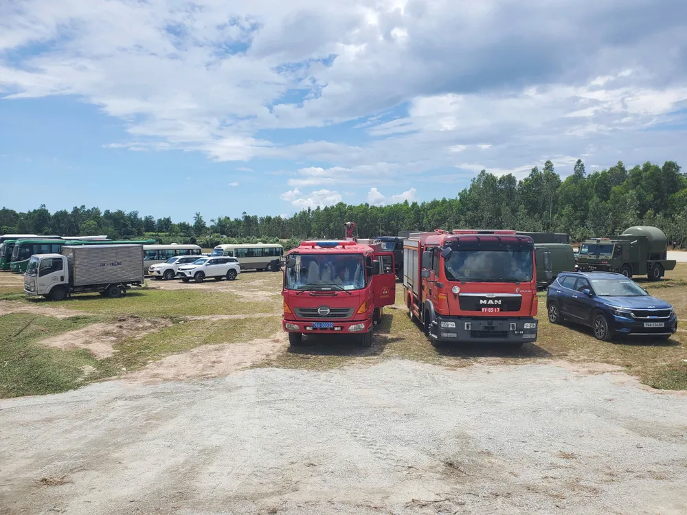 Các đoàn xe đã về