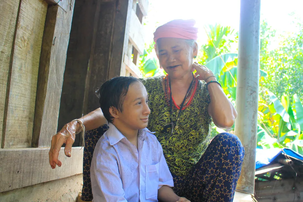 ti hon 5 (1 of 1).jpg