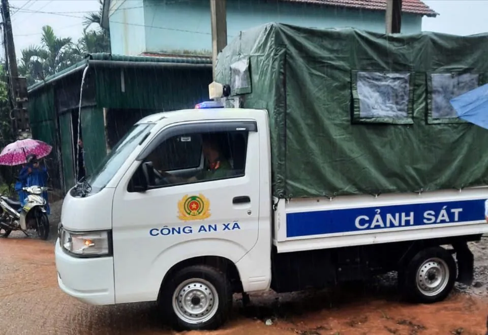 Quảng Ngãi: Tiếp tục di dời dân ở vùng nguy cơ sạt lở núi Gò Oát