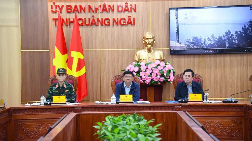 Đoàn công tác Bộ Xây dựng và Bộ Quốc phòng làm việc với UBND tỉnh Quảng Ngãi