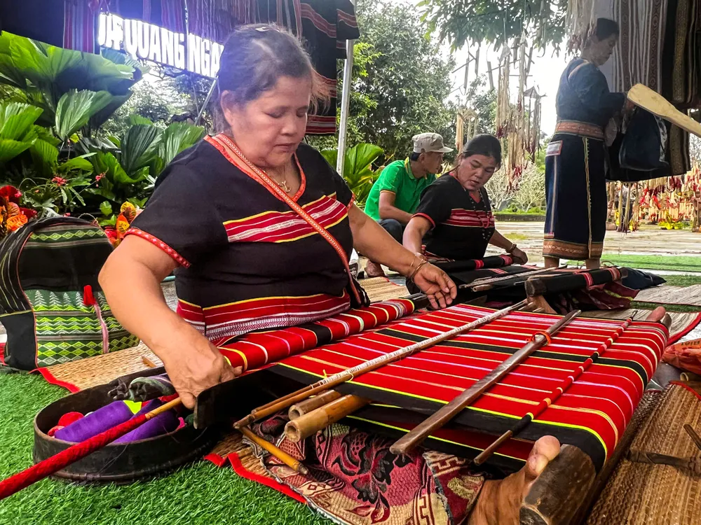 van hoa 1 (1 of 1).jpg