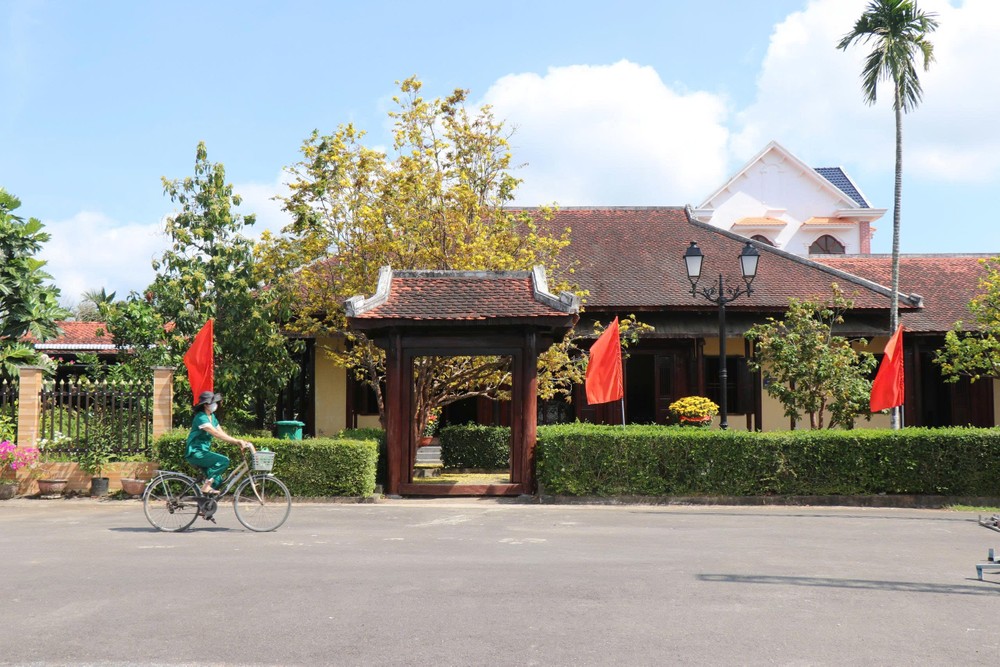 khu lưu niệm (2).jpg