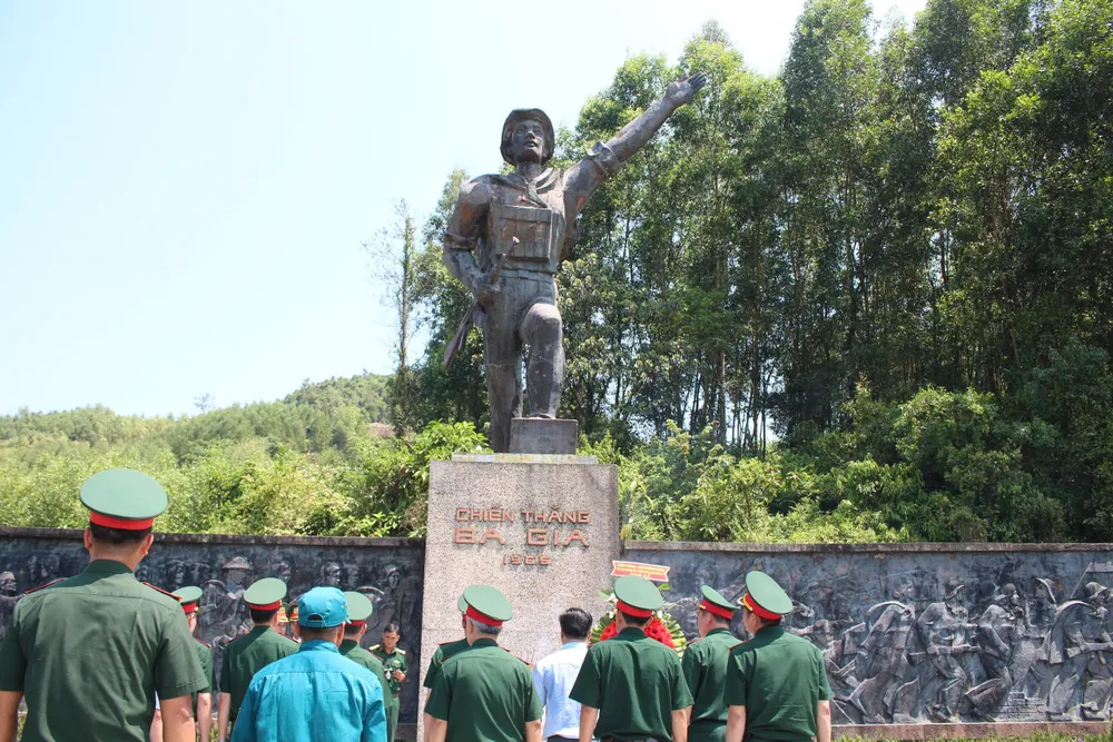 dâng hương (2).jpg