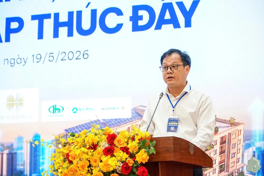 Ông Chử Văn Hải, Phó Vụ trưởng, Phó Chánh Văn phòng Ban Chỉ đạo Trung ương về chính sách nhà ở và thị trường bất động sản phát biểu tham luận tại Hội thảo..jpg