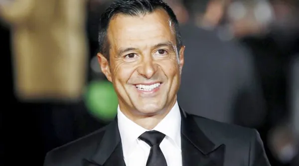 Không ai là không thể thay thế ảnh 1