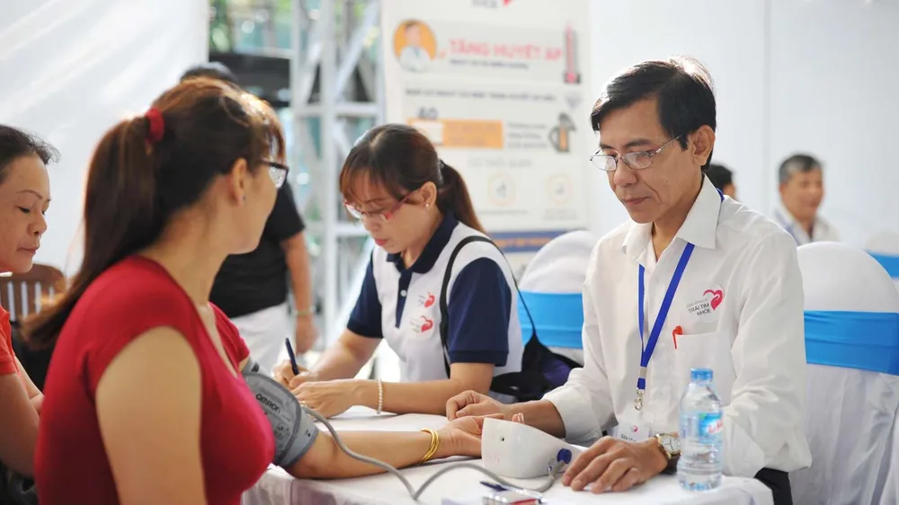 Hơn 700 người tham gia sự kiện hành động sớm vì trái tim khỏe ảnh 1