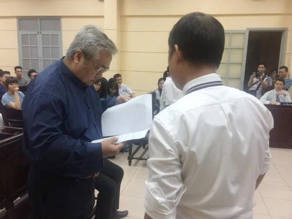 Vụ Ngọc Trinh kiện Nhà hát kịch TP: Lời khai về hợp thức hóa tiền “cúng Tổ“ ảnh 2