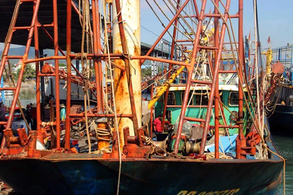 Cận cảnh tàu vỏ thép NĐ 67 rỉ sét vì bị doanh nghiệp tráo thép “dỏm” ảnh 1