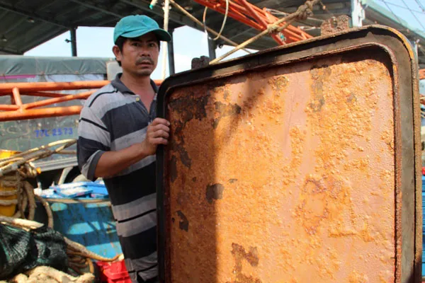 Cận cảnh tàu vỏ thép NĐ 67 rỉ sét vì bị doanh nghiệp tráo thép “dỏm” ảnh 4
