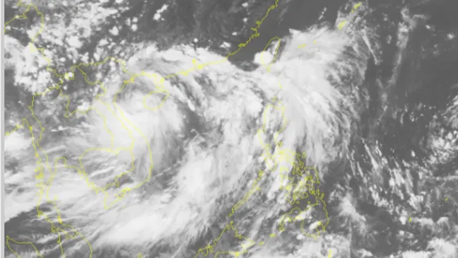 Đêm nay 16-7, vùng ven biển từ Thanh Hóa đến Hà Tĩnh có gió bão giật cấp 11  ảnh 3