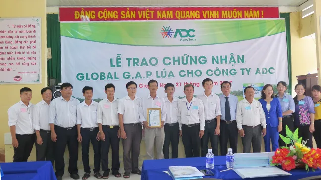 ADC kiên trì cùng nông dân làm lúa chuẩn Global G.A.P ảnh 1