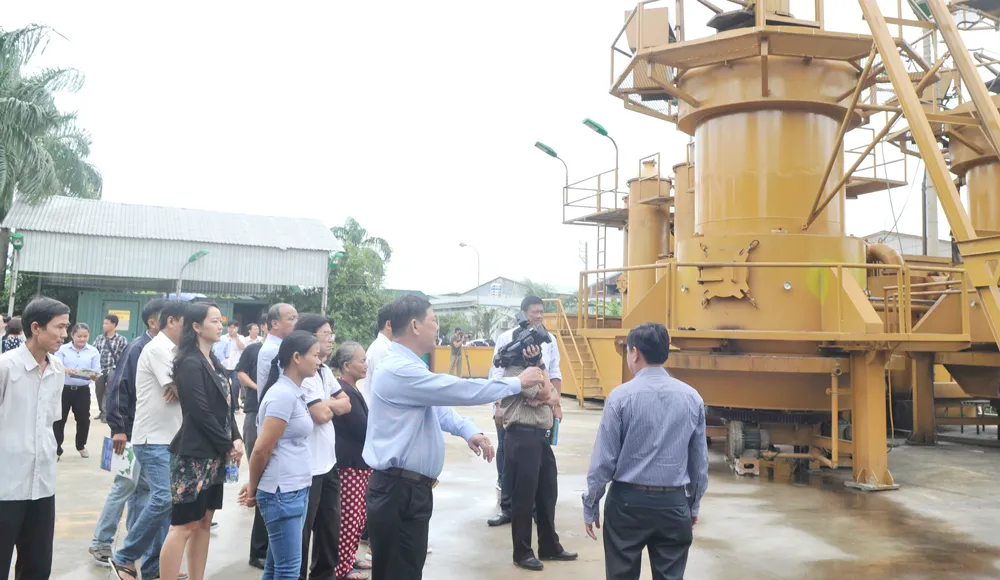 TPHCM mở cửa khu xử lý rác để người dân giám sát  ảnh 1