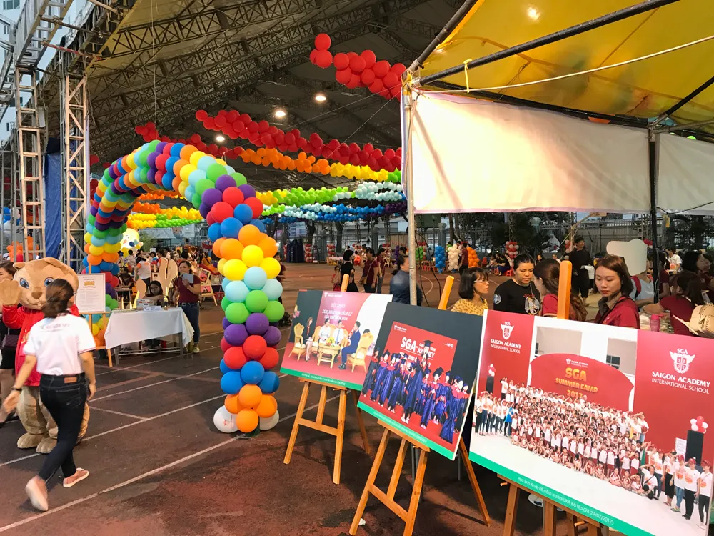 Chia sẻ yêu thương, rước đèn tháng Tám ảnh 3