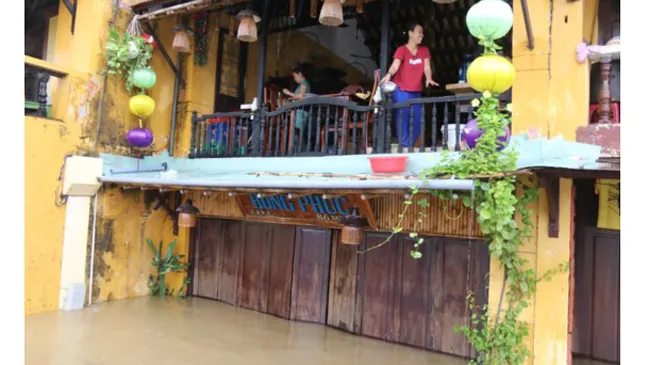 Hôm nay 6-11, Trung bộ tiếp tục có mưa to diện rộng, ngập lụt nghiêm trọng ảnh 2