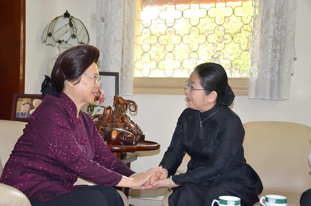 Lãnh đạo TPHCM thắp hương cố Thủ tướng Võ Văn Kiệt ảnh 1