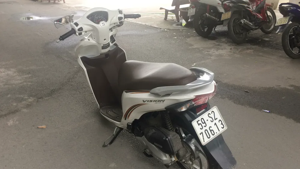 3 ngày, nhân viên bảo vệ gây ra gần chục vụ cướp của du khách ở khu biệt thự TPHCM ảnh 2