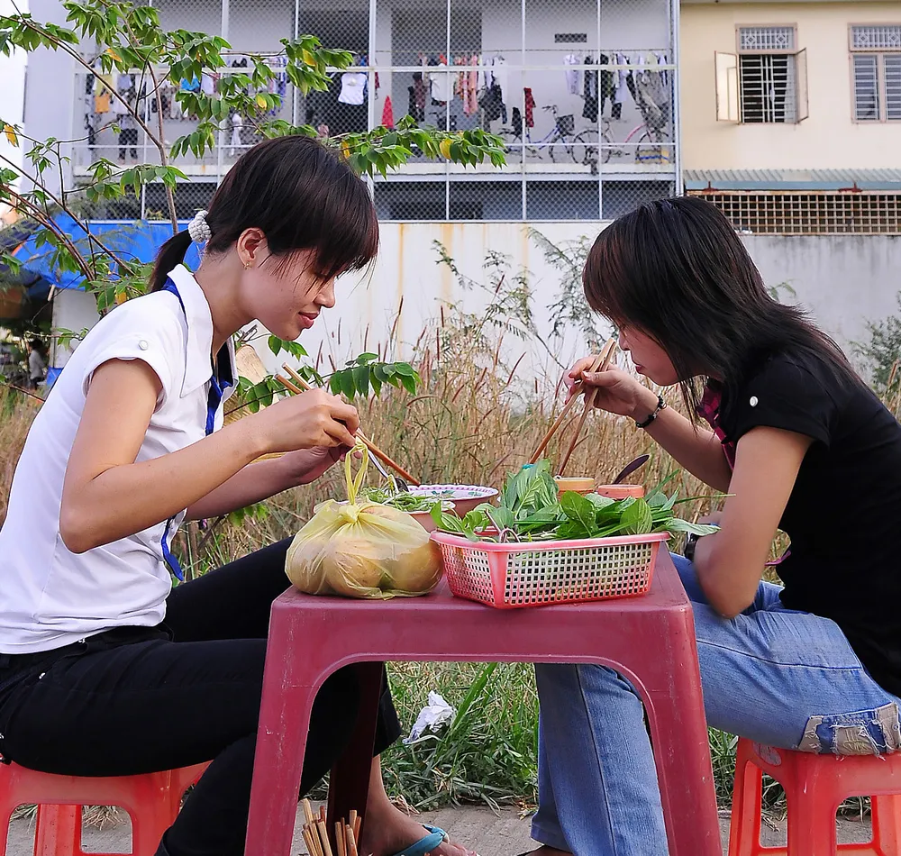 Phía sau làn sóng di cư - Bài 3: Khoảng trống văn hóa, nhiều giá trị rởm xuất hiện ảnh 2