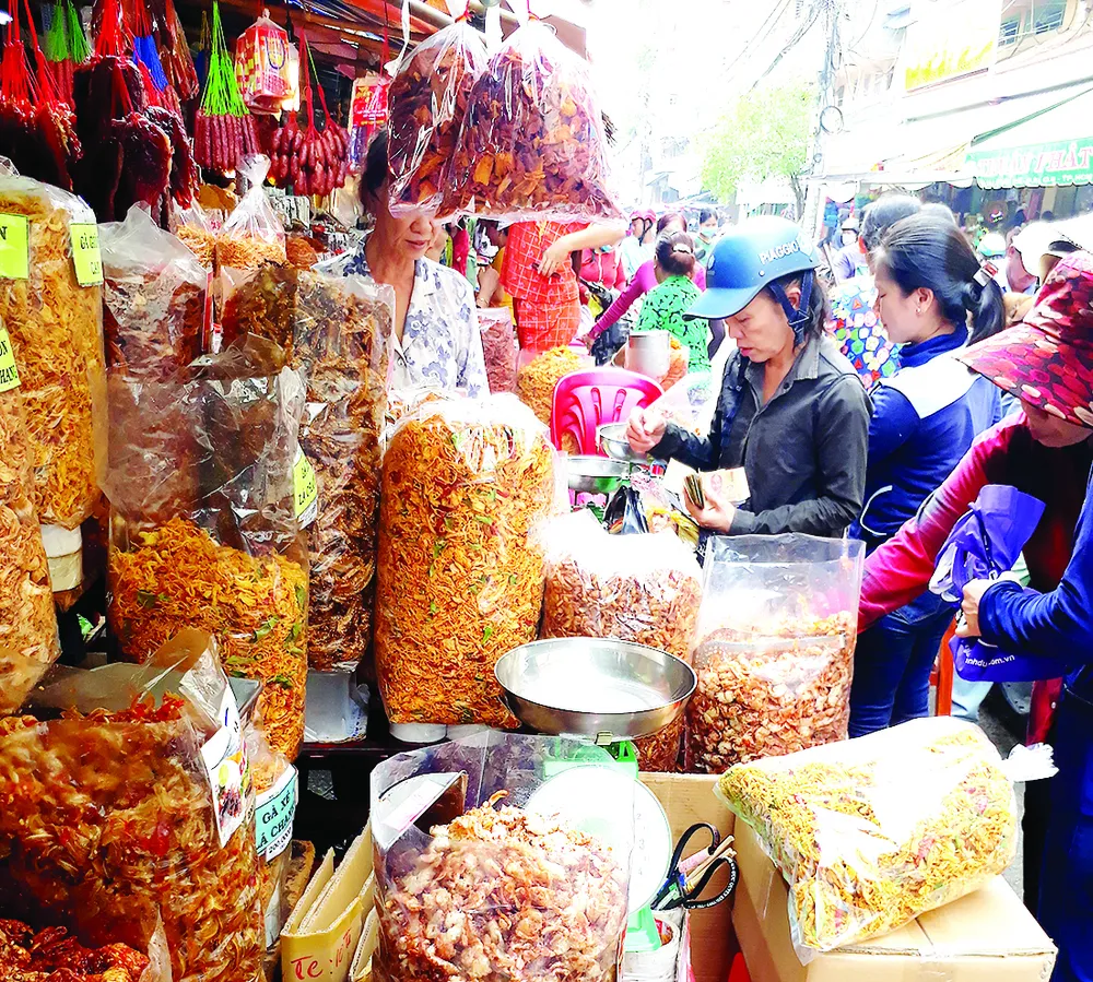 Hàng chợ thành thực phẩm “nhà làm” ảnh 1