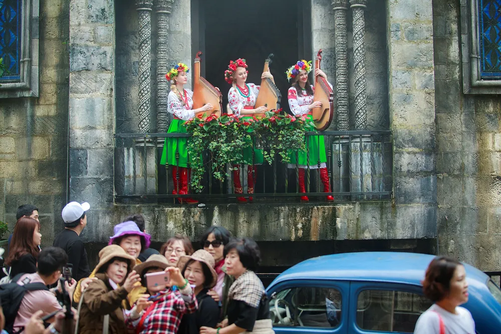 Nhiều chương trình khuyến mãi khủng dịp Tết tại các khu vui chơi khắp cả nước ảnh 4