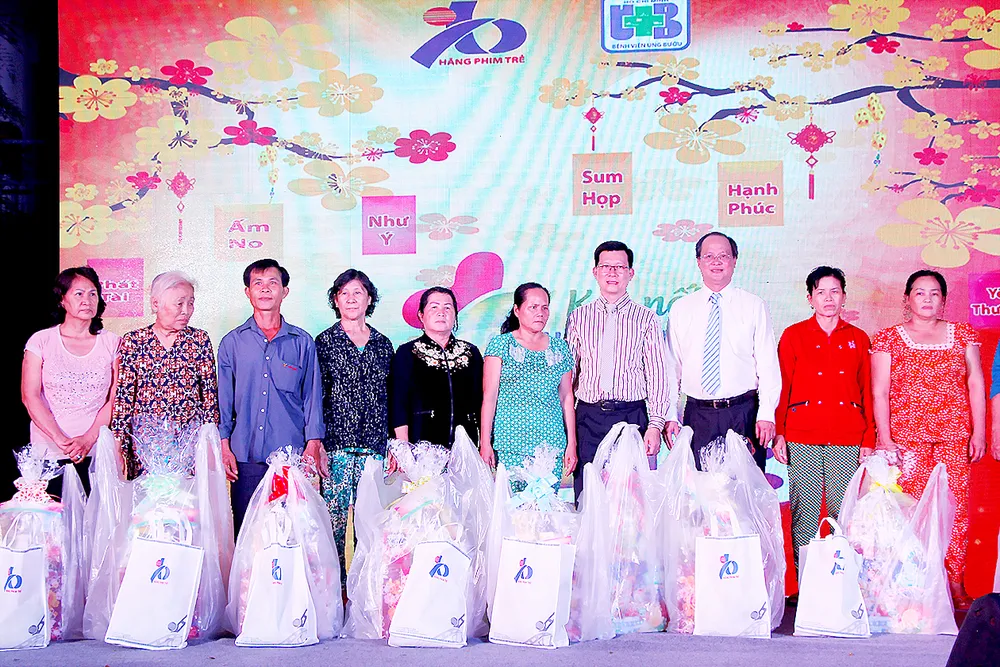 Mang xuân đến với bệnh nhân ung thư ảnh 1