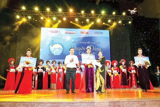 Tấm lòng với người dân Cần Giờ ảnh 1