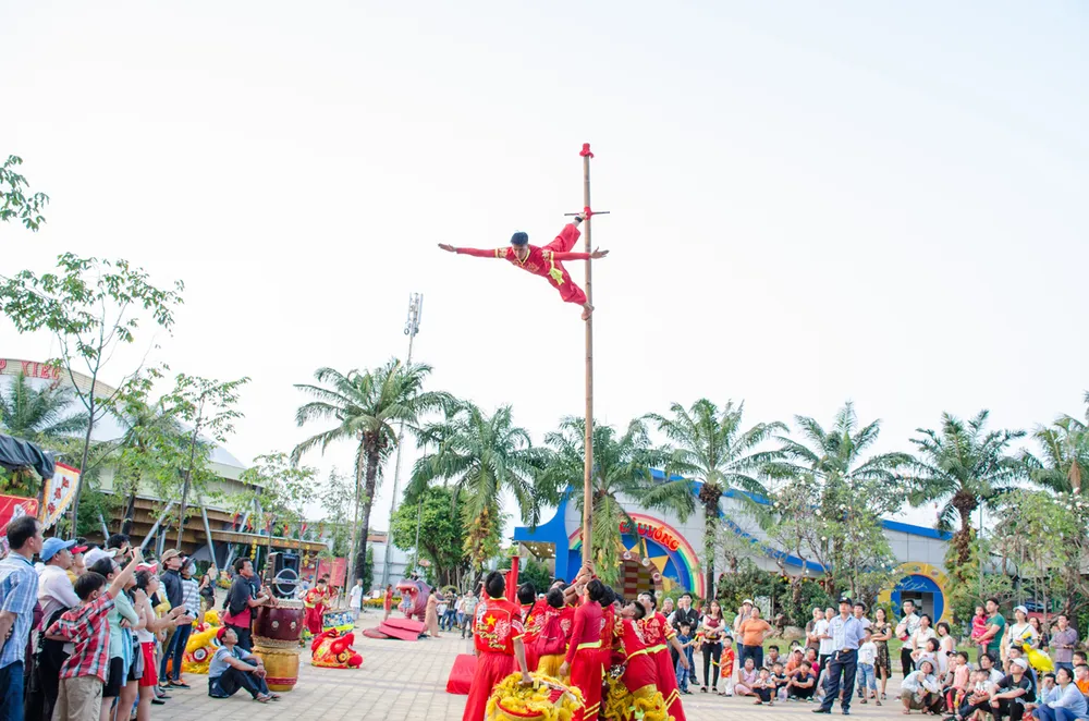 Giải trí Tết Mậu Tuất: Đa sắc, hiệu quả ảnh 1