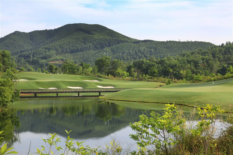 Thỏa thích chơi golf với thẻ trả trước của Bà Nà Hills Golf Club ảnh 1