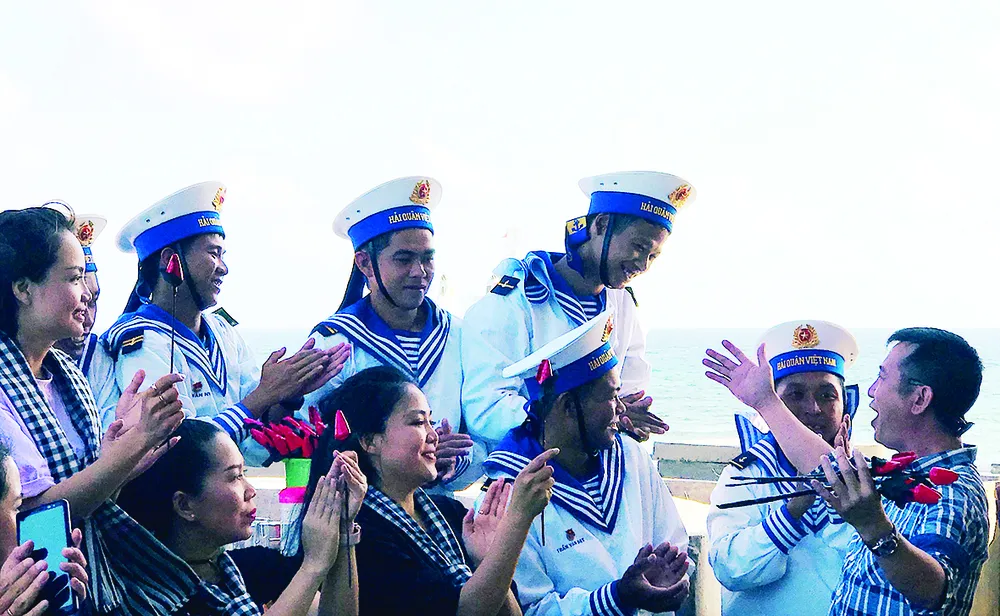 Trường Sa - xa mà gần! ảnh 3