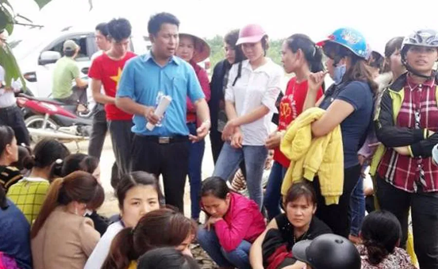 Tăng ca quá nhiều, công nhân Công ty CP quốc tế Swimax ngừng việc tập thể ảnh 1