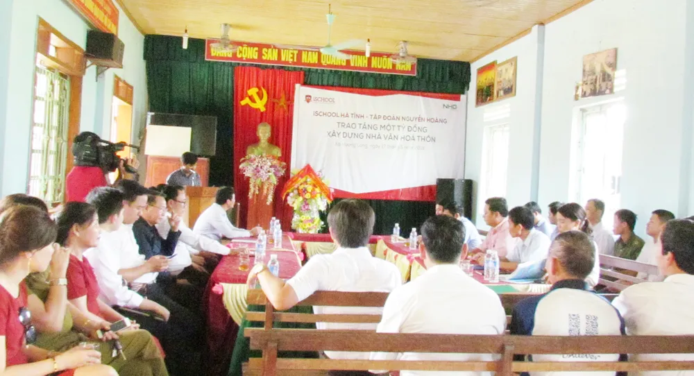 NHG trao tặng 1 tỷ đồng xây dựng nhà văn hóa thôn ảnh 3