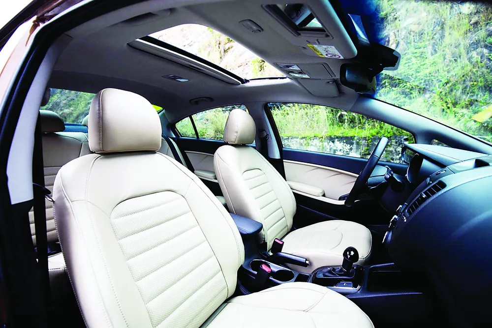 Tháng 5-2018, Kia giới thiệu Cerato phiên bản SMT mới giá 499 triệu đồng ảnh 1