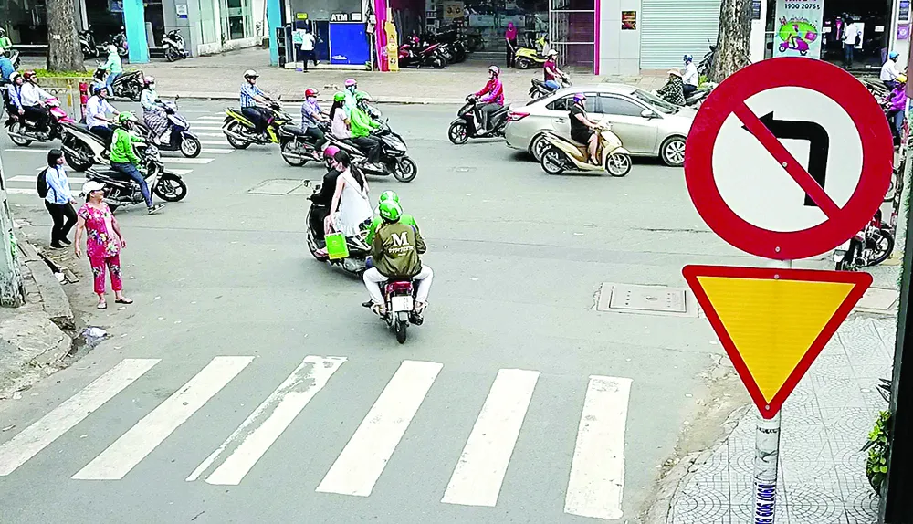 Bất ổn giao thông nội đô ảnh 2