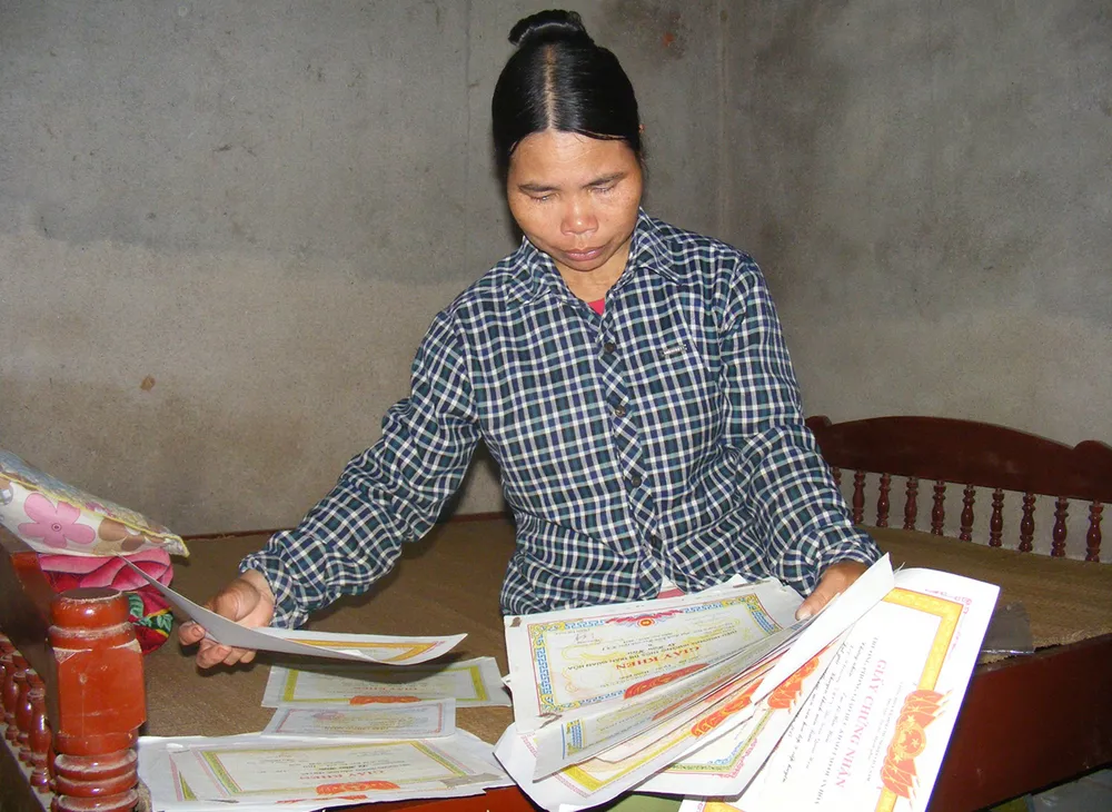 Vượt lên hoàn cảnh ảnh 1