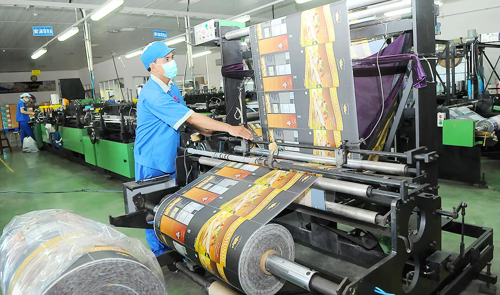 Lách cửa hẹp xuất khẩu, doanh nghiệp nhựa gặp khó ảnh 1