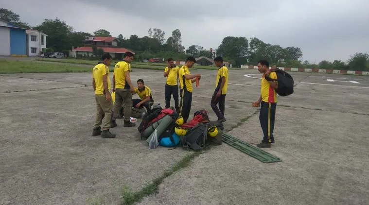 Ít nhất 47 người thiệt mạng trong vụ tai nạn xe buýt lao xuống vực ở Ấn Độ ảnh 1