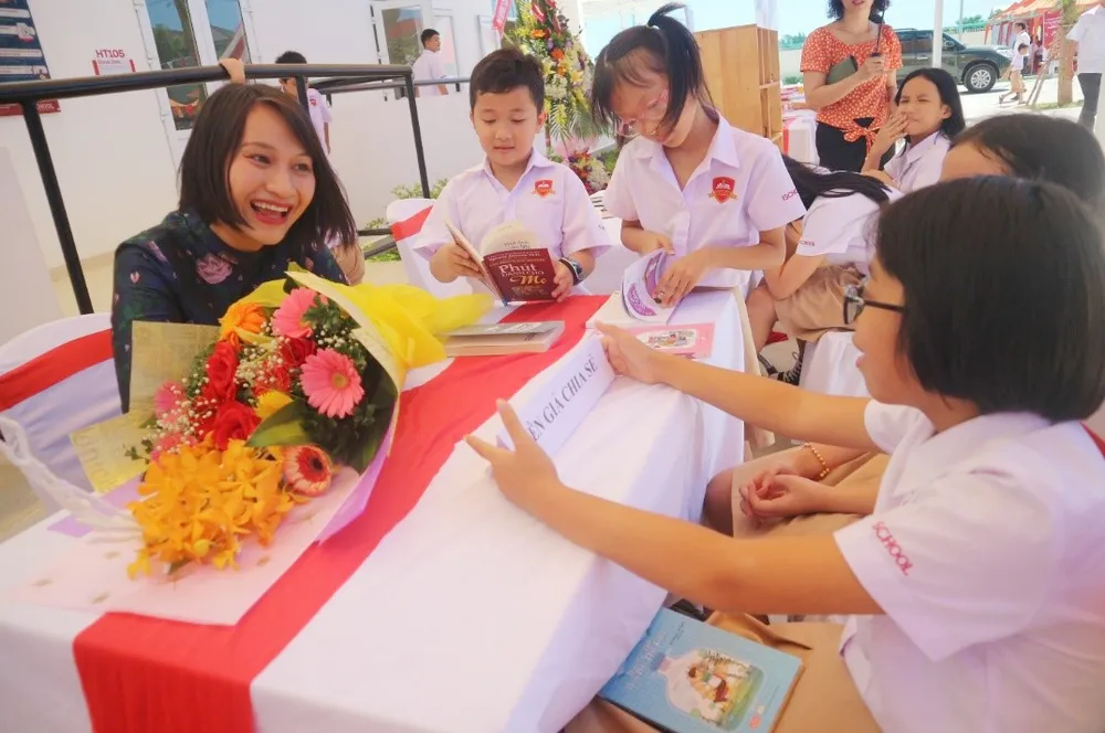 Có một mùa khai giảng ý nghĩa cùng sách ảnh 4