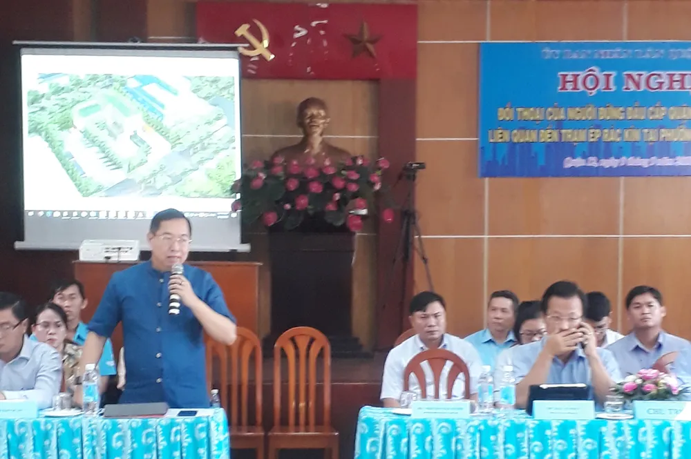 Vụ “trạm ép rác” trong khu dân cư: Dân lo lắng, chính quyền nói yên tâm ảnh 3