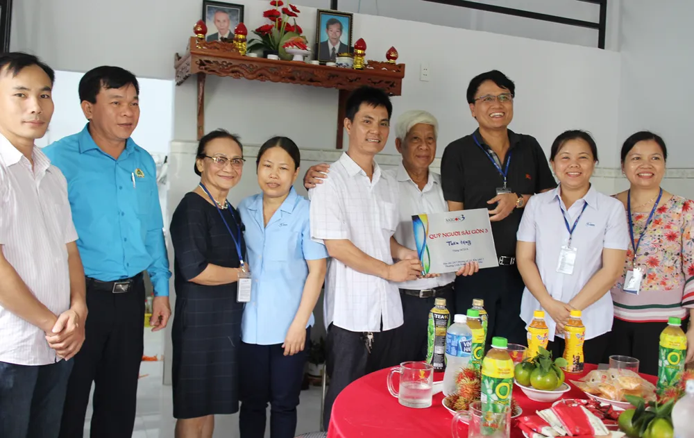 Lo cái khó của công nhân ảnh 1