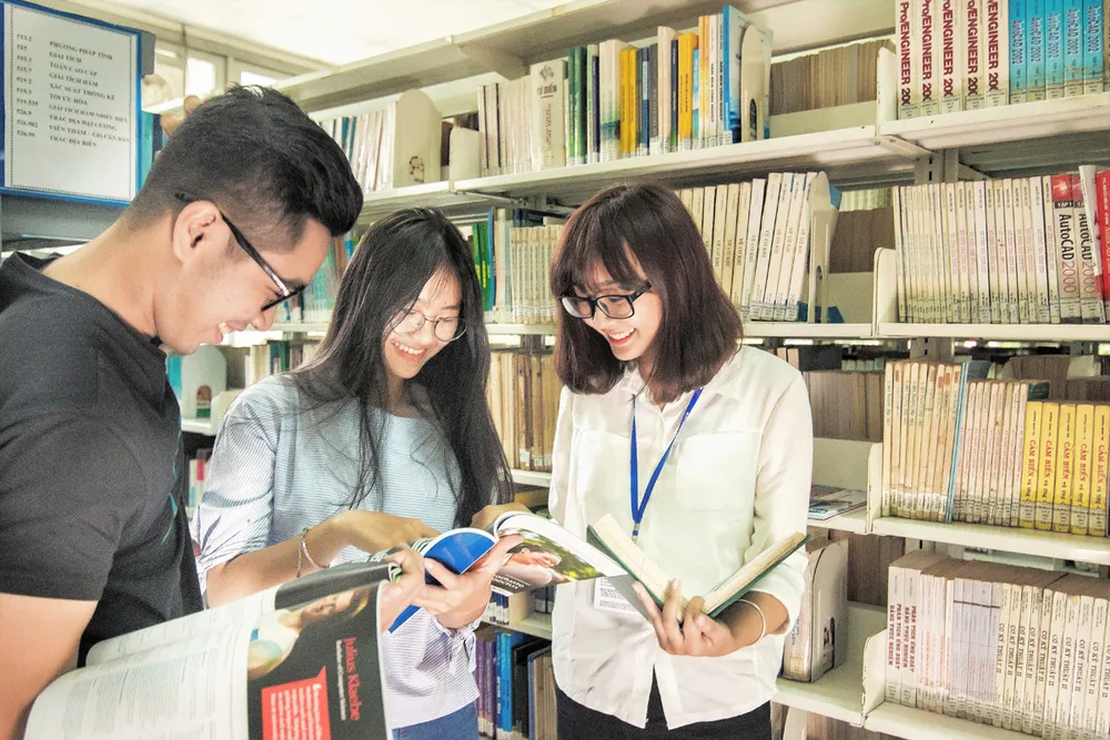 Chật vật với chuẩn đầu ra tiếng Anh ảnh 2