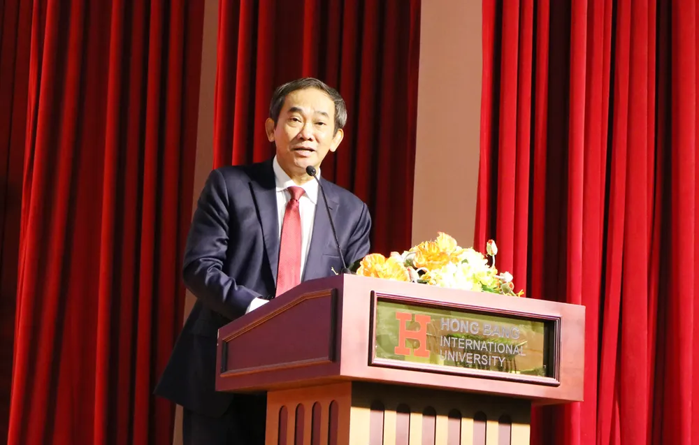 PGS-TS Hồ Thanh Phong giữ chức Hiệu trưởng Trường ĐH Quốc tế Hồng Bàng ảnh 2