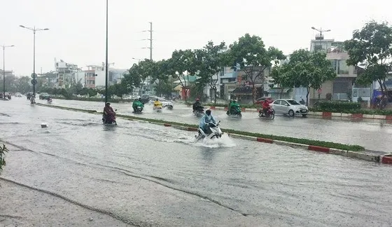 Bắc bộ lạnh dưới 13°C, Nam bộ mưa lớn trên diện rộng ảnh 1