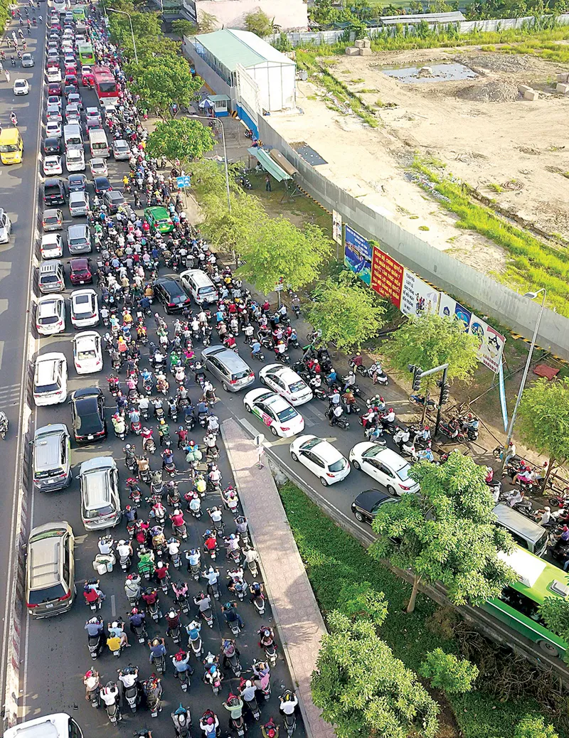 Phố phường “ngộp thở”! ảnh 1