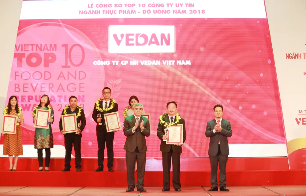 Vedan Việt Nam được vinh danh trong Top 10 công ty uy tín ngành thực phẩm - đồ uống năm 2018 ảnh 1