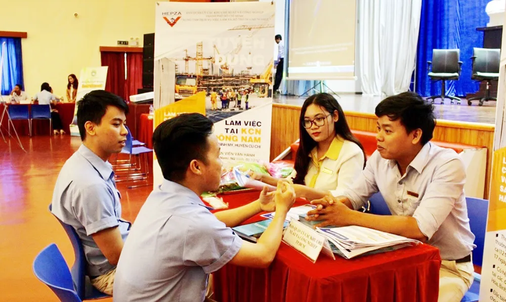 Trang bị kỹ năng mềm, tăng cơ hội trúng tuyển ảnh 1