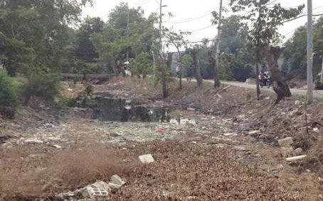 Rạch Ông Đồ nghẽn dòng