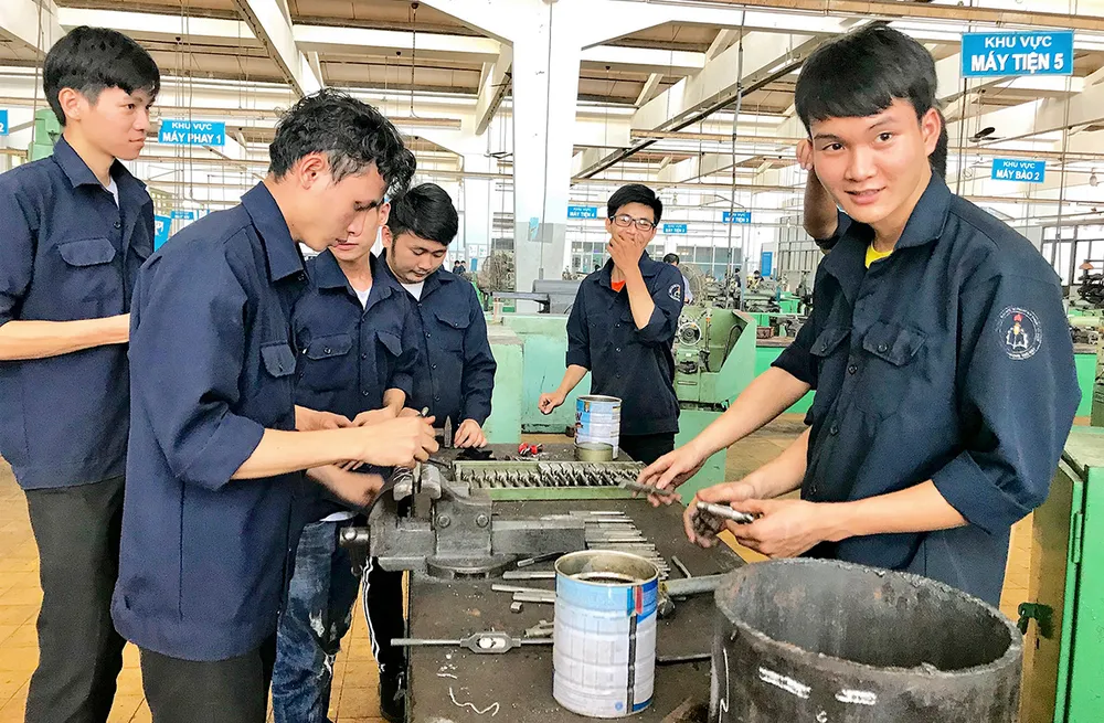 Bao giờ nguồn nhân lực thoát cảnh thừa nhưng vẫn thiếu? ảnh 1