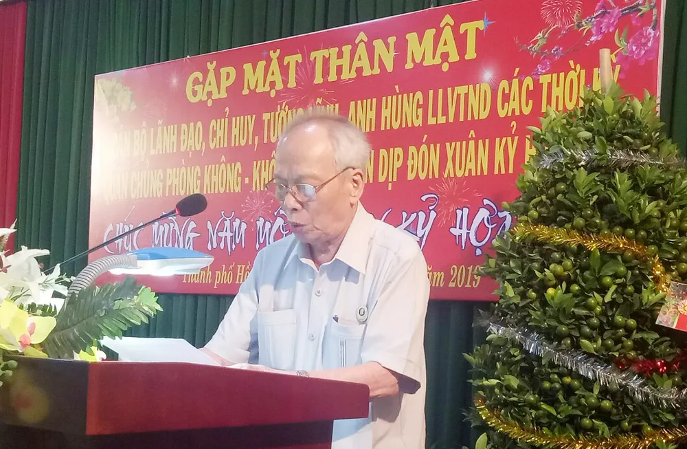 Quân chủng Phòng không – Không quân gặp mặt thân mật cán bộ lãnh đạo, tướng lĩnh các thời kỳ ảnh 1